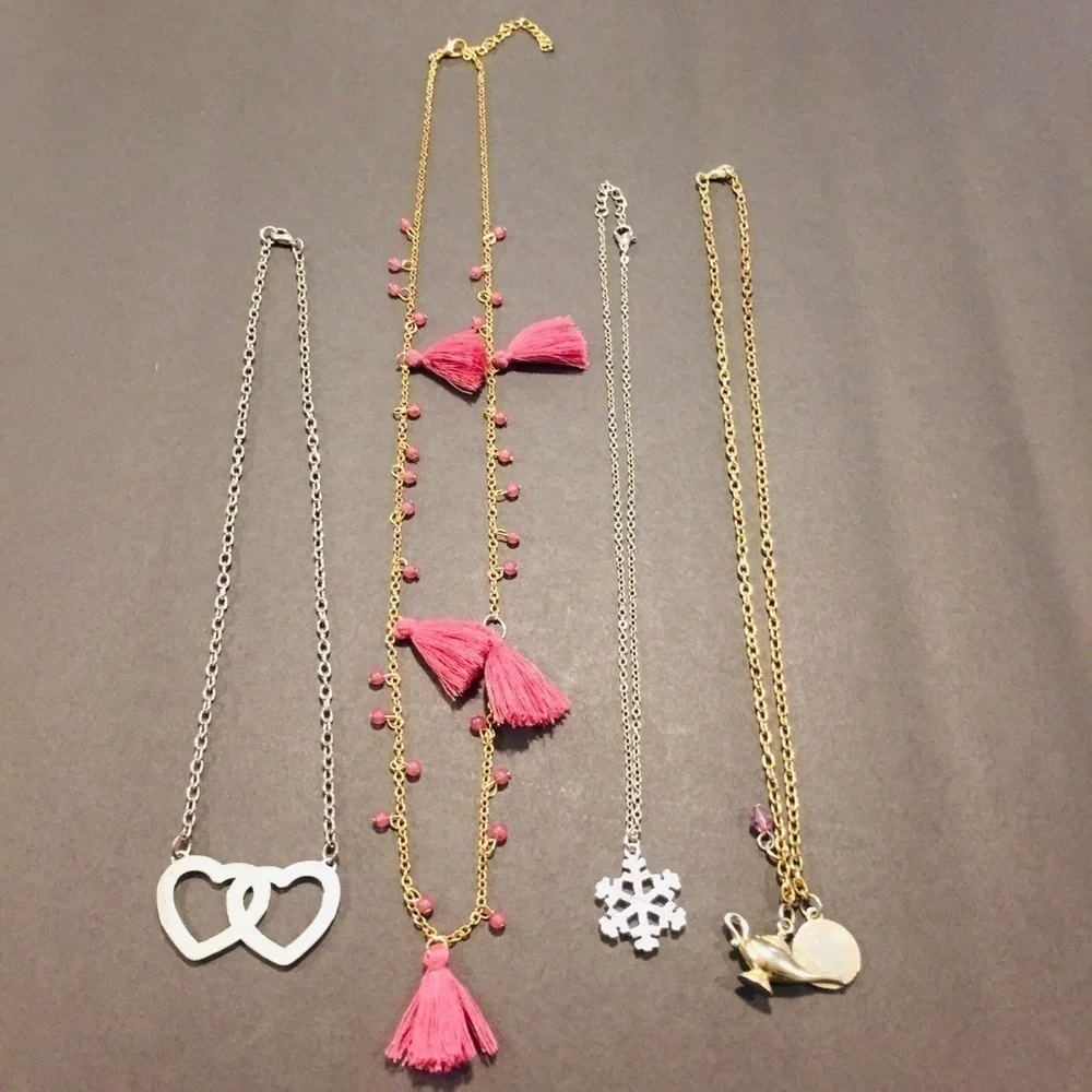 Bundle girls 4-pcs Gold-tone Silver-tone necklaces